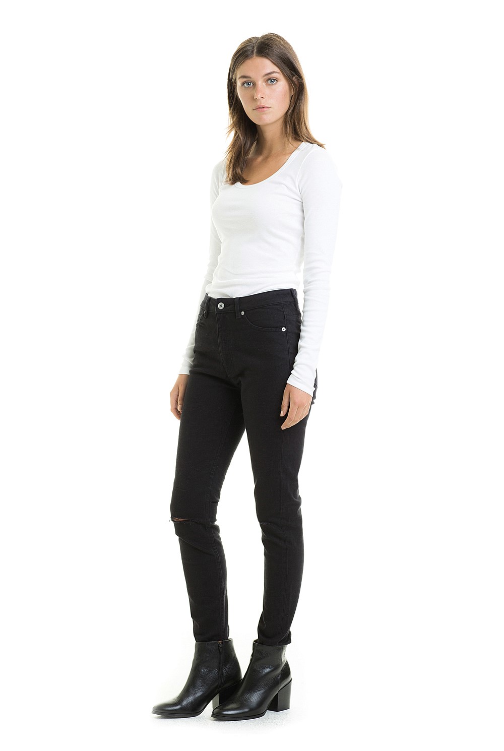 Scoop Neck Layering T-Shirt