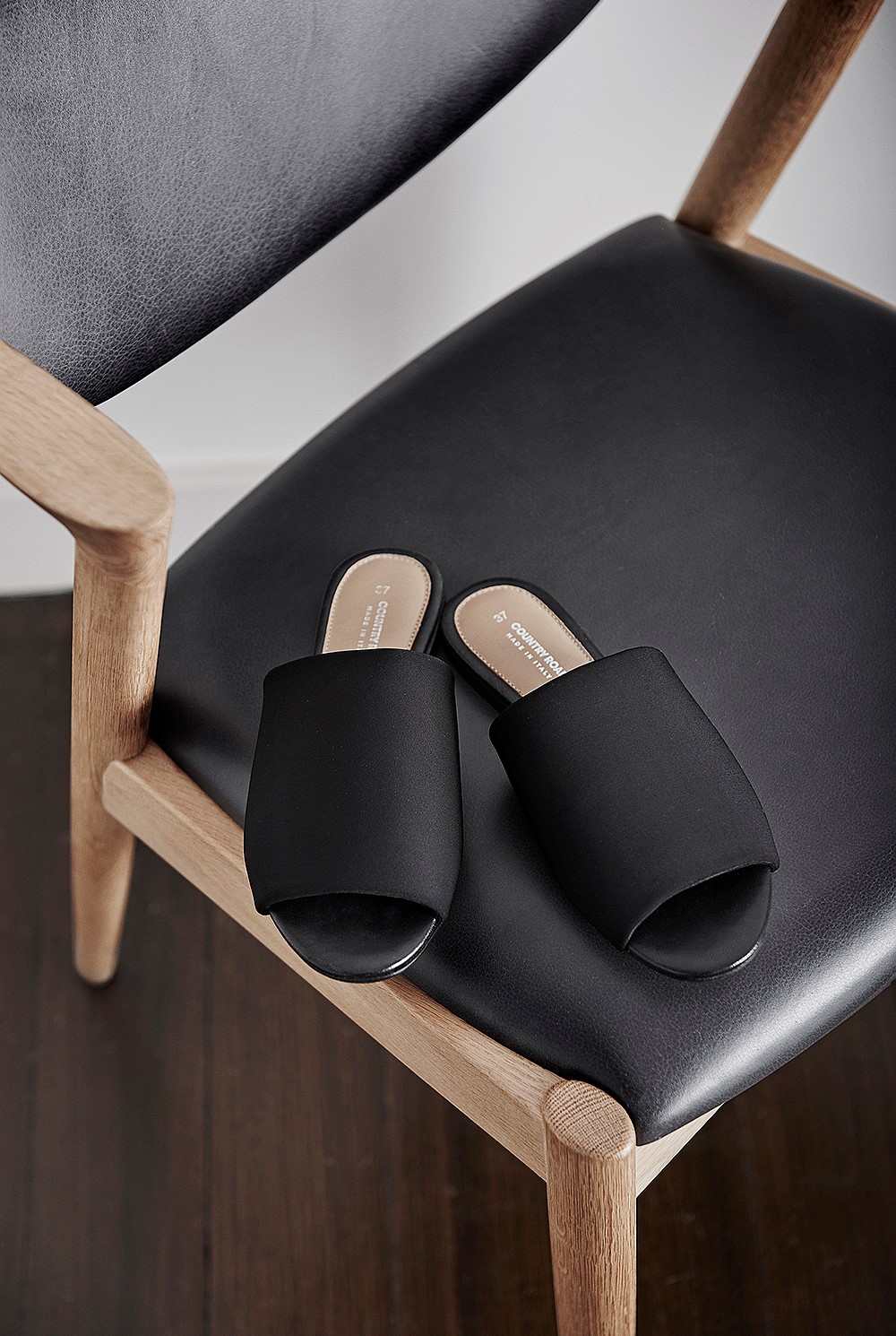 Iris Neoprene Slide
