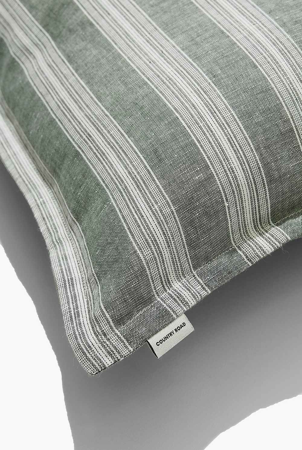 Pera Standard Pillowcase Pair