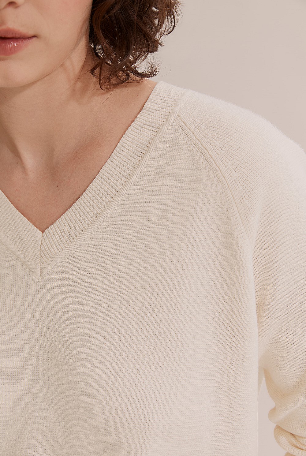 Cotton Linen V-Neck Knit