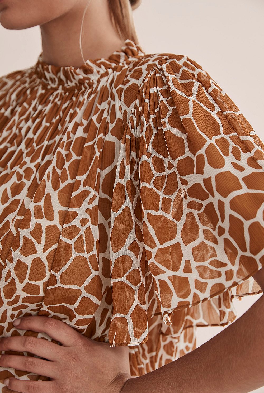 Ruffle Sleeve Print Blouse