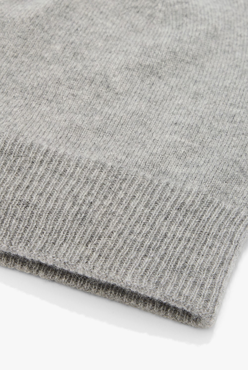 GCS-certified Cashmere Beanie