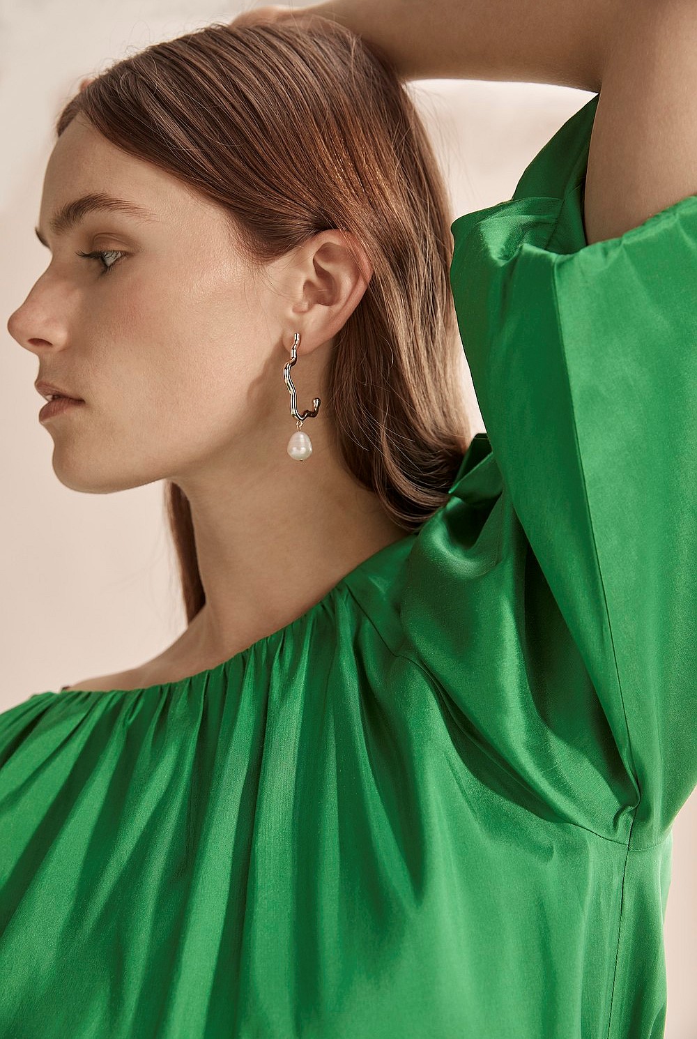 Anya Pearl Hoop