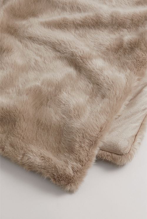 Butternut Loui Faux Fur Throw - Throws | Country Road